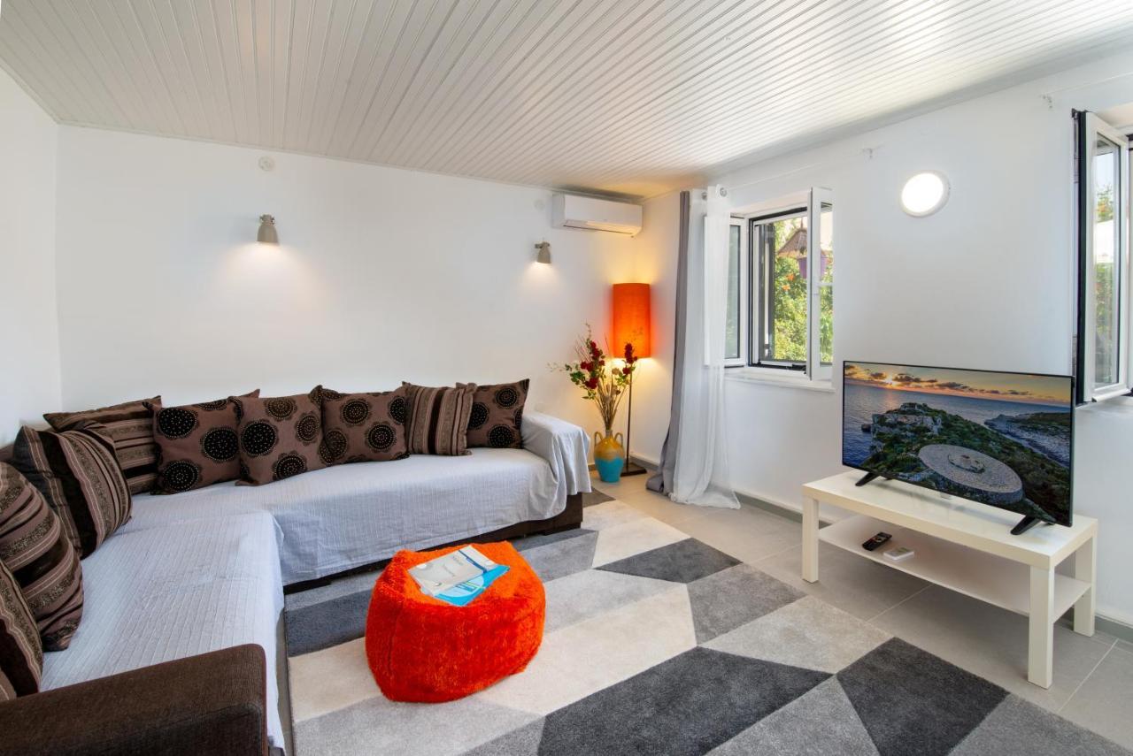 Garden Home جايوس المظهر الخارجي الصورة